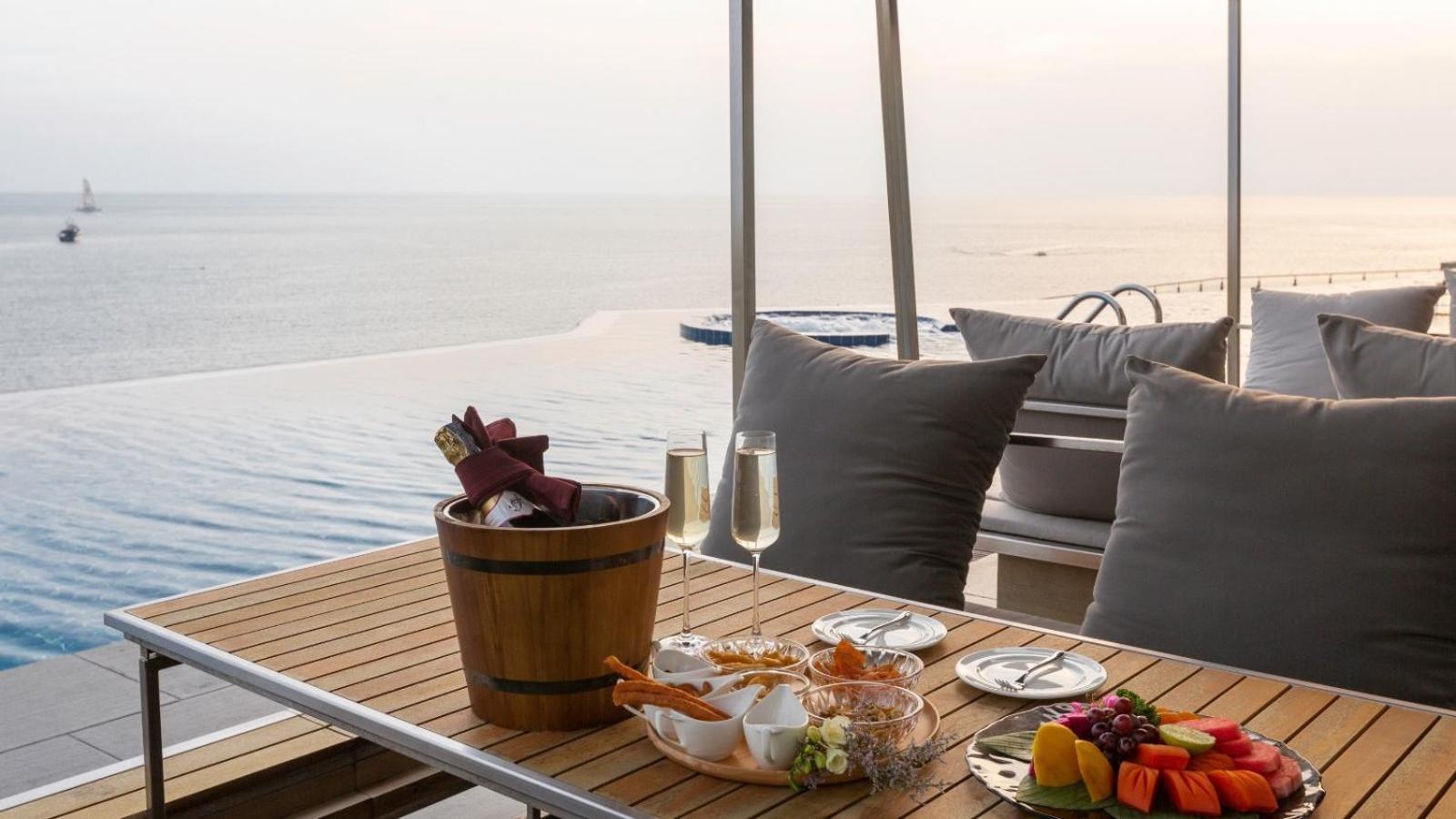 Villa Thousand Cliffs Nai Harn Luaran gambar